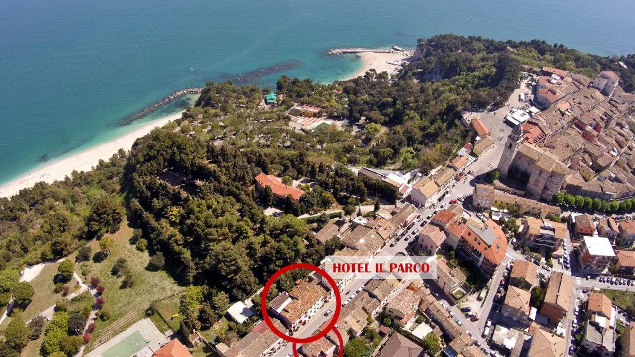 Hotel Il Parco Sirolo Esterno foto