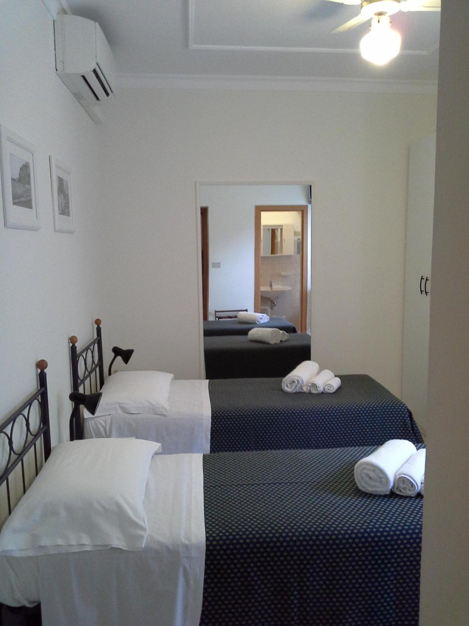 Hotel Il Parco Sirolo Camera foto