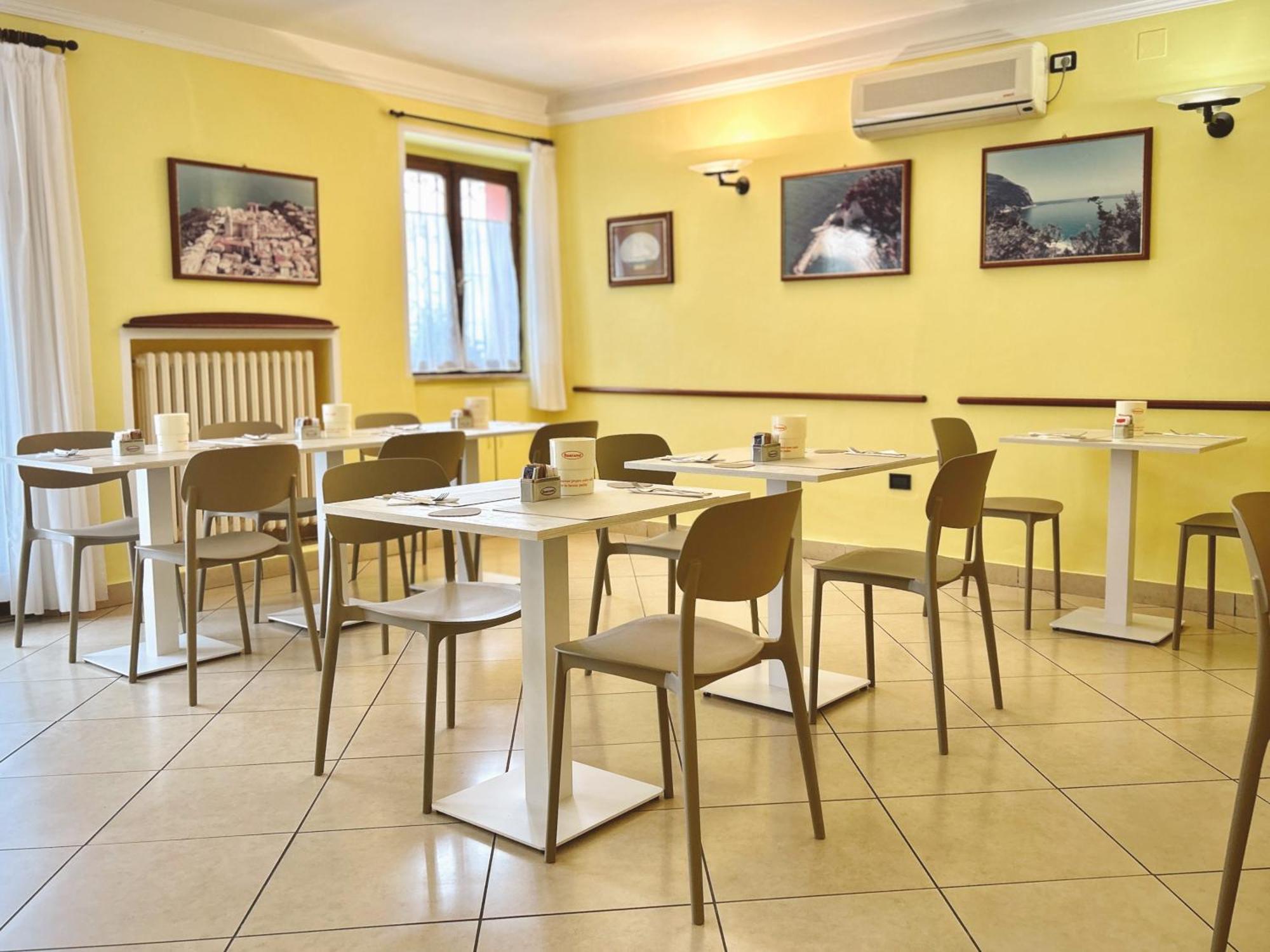 Hotel Il Parco Sirolo Esterno foto