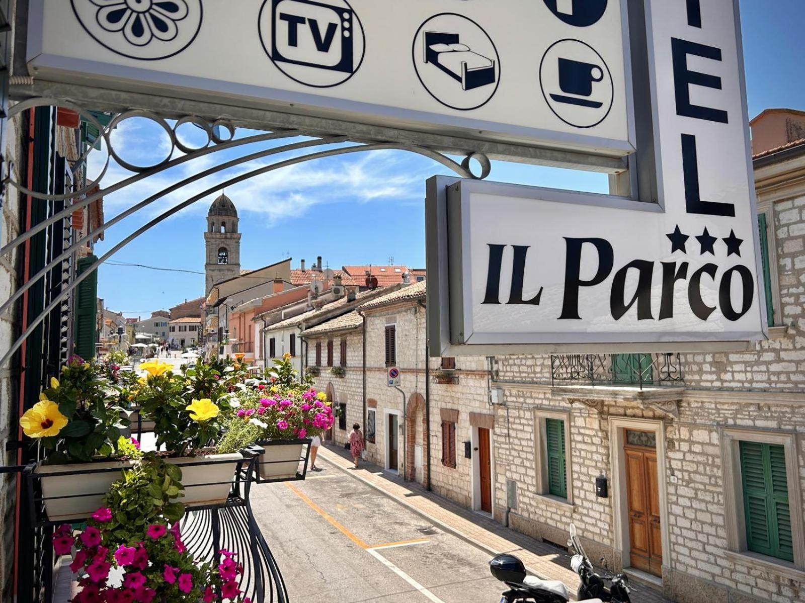 Hotel Il Parco Sirolo Esterno foto